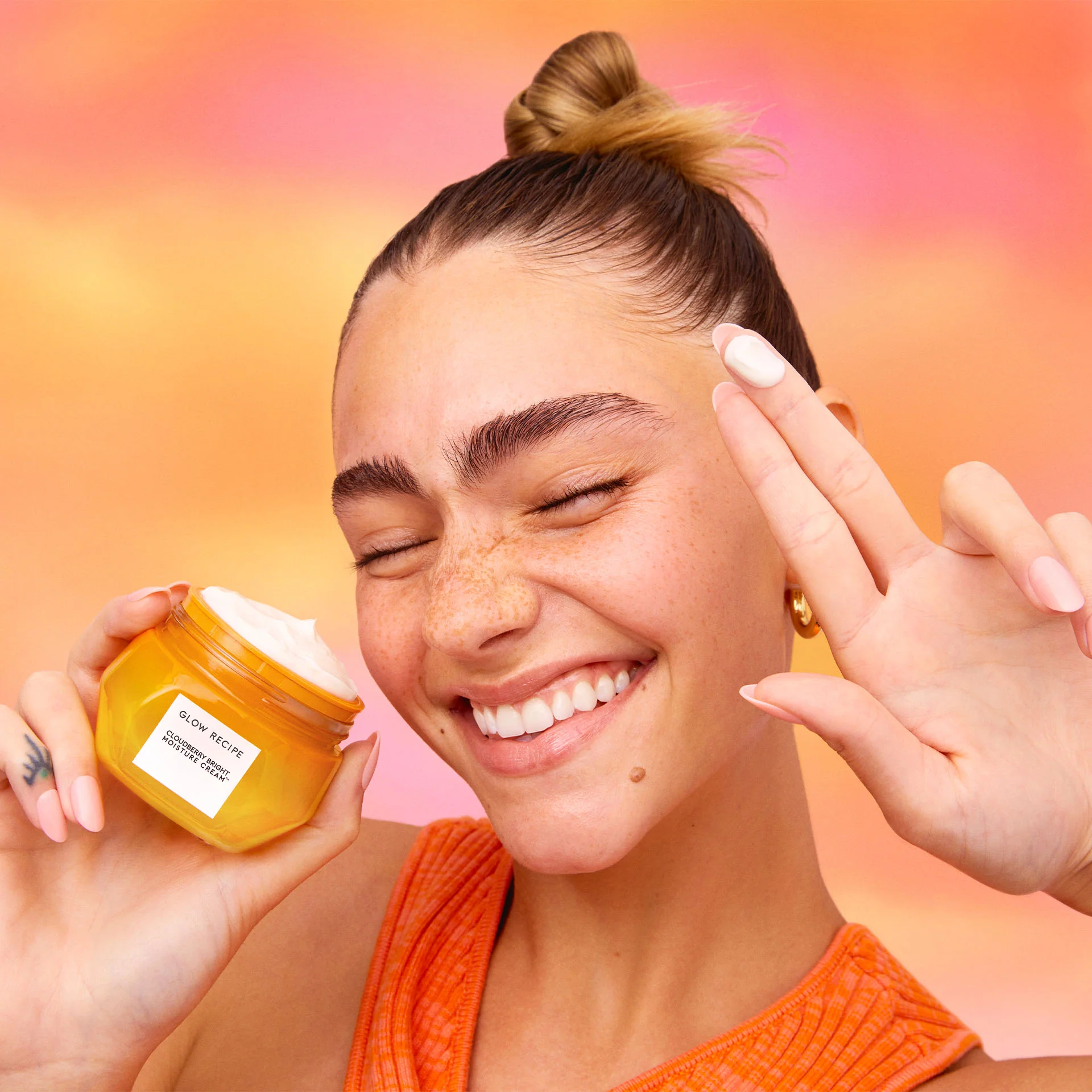 Cloudberry Bright Refillable Moisture Cream - Image 6